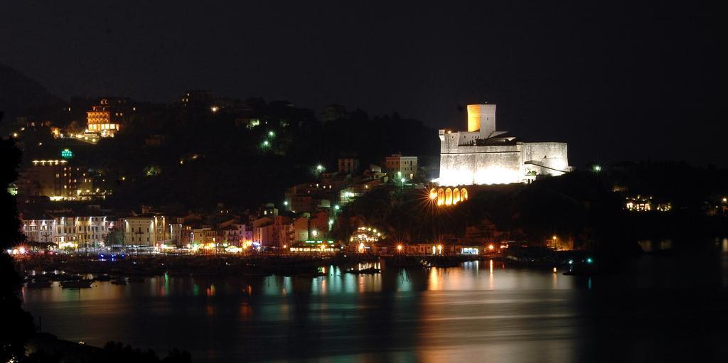 Apartamento Il Terrazzo Sul Castello Lerici Exterior foto