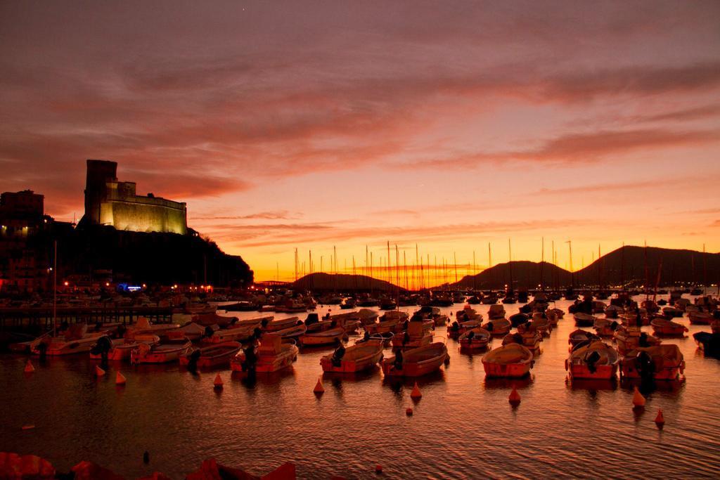 Apartamento Il Terrazzo Sul Castello Lerici Exterior foto