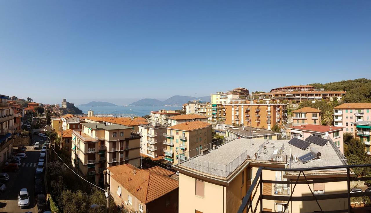 Apartamento Il Terrazzo Sul Castello Lerici Exterior foto
